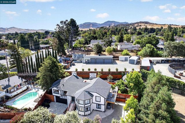 4348 Cowell Rd, Concord, CA 94518