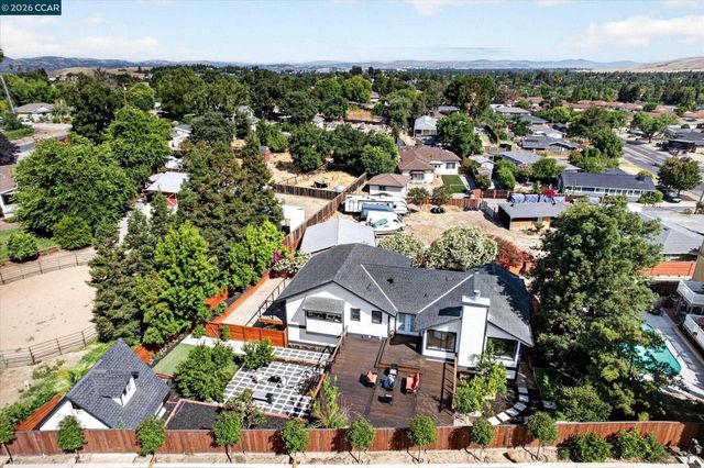 4348 Cowell Rd, Concord, CA 94518