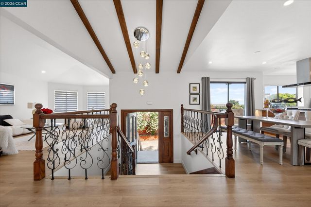 4348 Cowell Rd, Concord, CA 94518