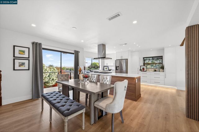 4348 Cowell Rd, Concord, CA 94518