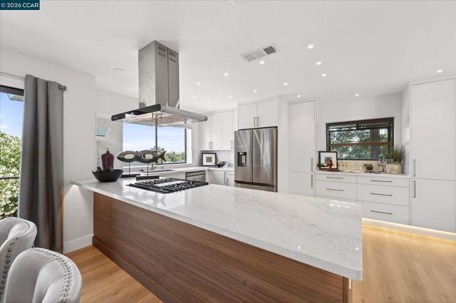 4348 Cowell Rd, Concord, CA 94518