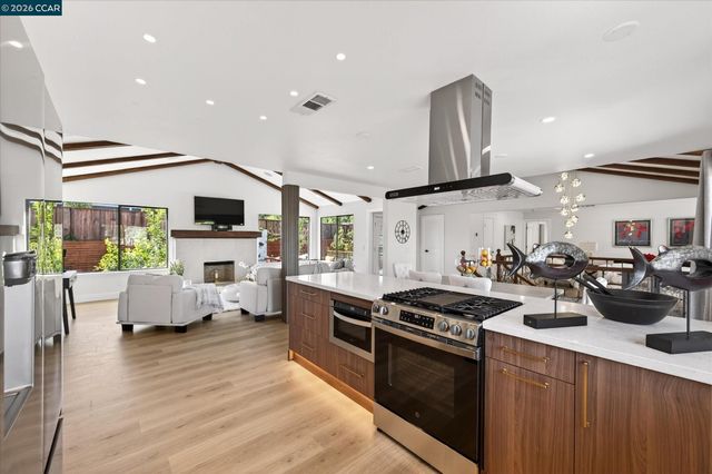 4348 Cowell Rd, Concord, CA 94518