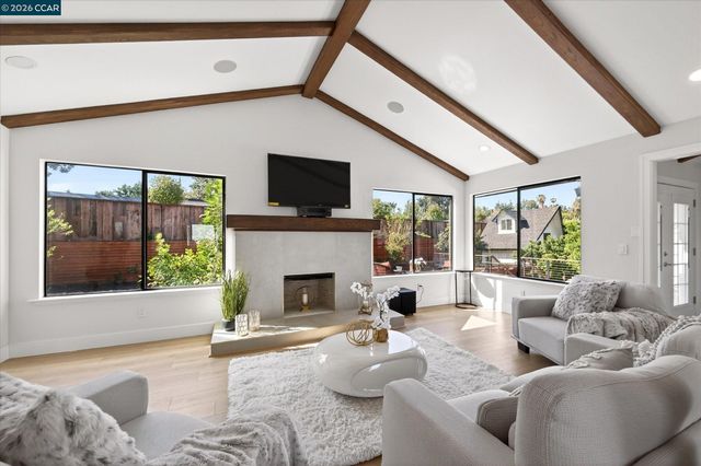 4348 Cowell Rd, Concord, CA 94518
