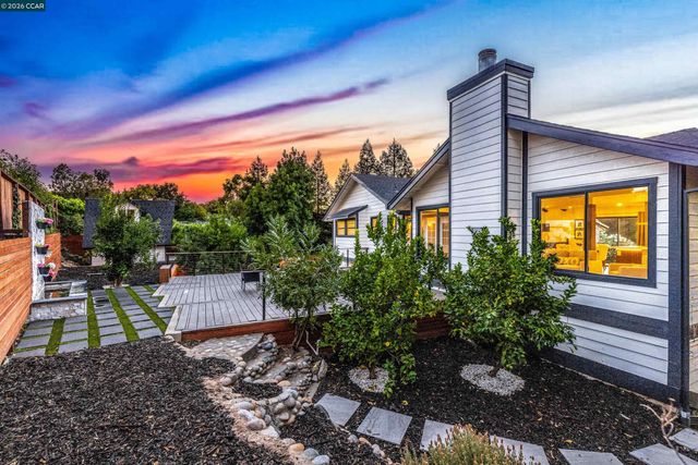 4348 Cowell Rd, Concord, CA 94518