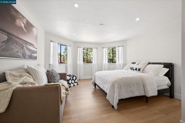 4348 Cowell Rd, Concord, CA 94518