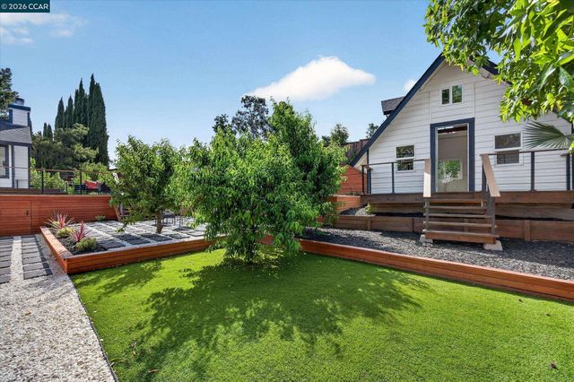 4348 Cowell Rd, Concord, CA 94518