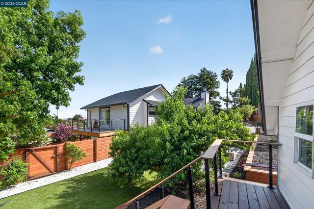 4348 Cowell Rd, Concord, CA 94518