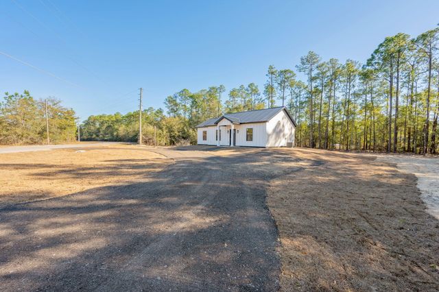 175 Caswell Road, Defuniak Springs, FL 32433
