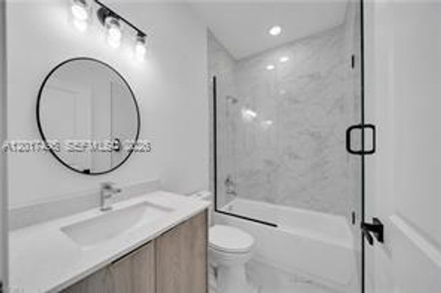 621 GREENBRIAR BLVD, Other City - In The State Of Florida, FL 33972