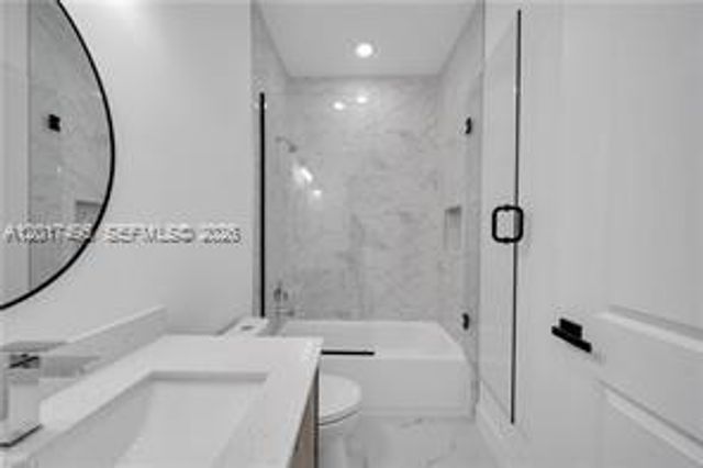 621 GREENBRIAR BLVD, Other City - In The State Of Florida, FL 33972