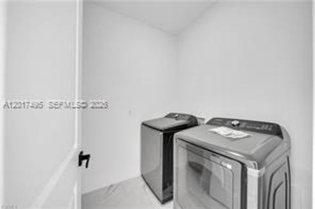 621 GREENBRIAR BLVD, Other City - In The State Of Florida, FL 33972