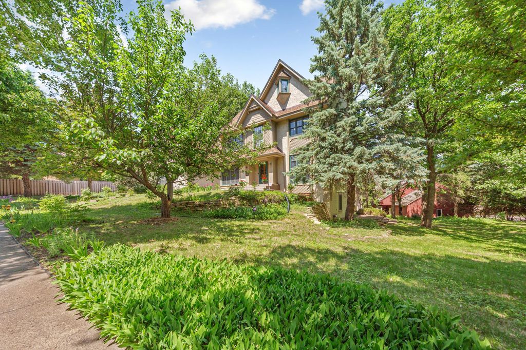 13575 Harwell Path, Apple Valley, MN 55124