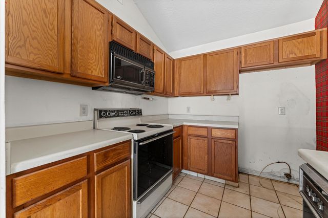 16615 Ivy Grove Drive, Houston, TX 77058