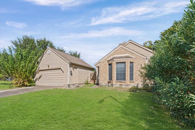 16615 Ivy Grove Drive, Houston, TX 77058