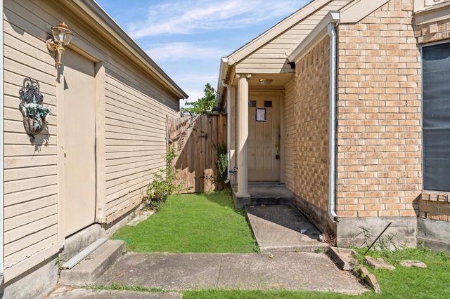 16615 Ivy Grove Drive, Houston, TX 77058