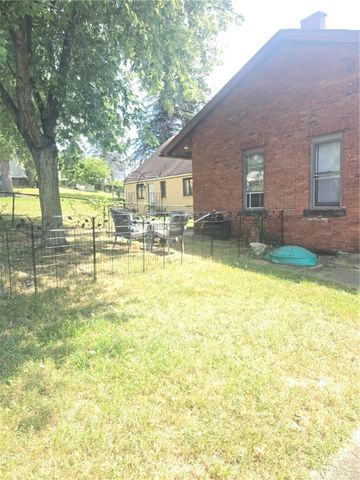 325 Winders St, Hazelwood, PA 15207