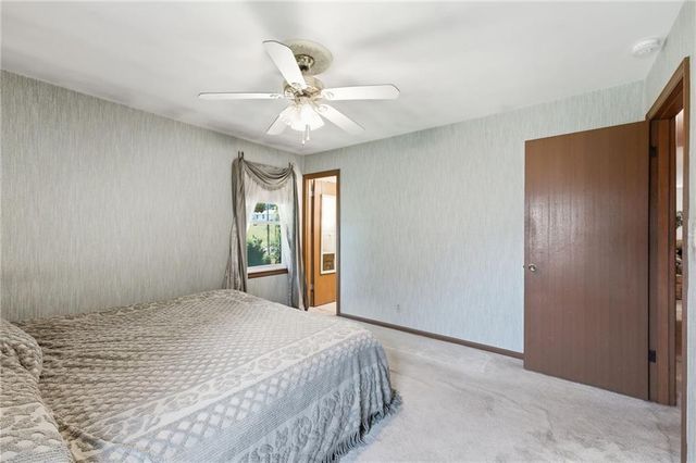 4962 NE Chouteau Drive, Kansas City, MO 64119