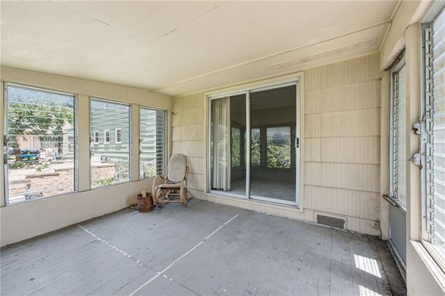 4962 NE Chouteau Drive, Kansas City, MO 64119