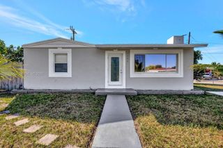 1008 Elm Road 1, West Palm Beach, FL 33409