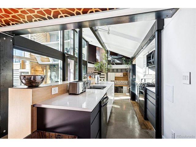 3407 S Logan St, Englewood, CO 80113