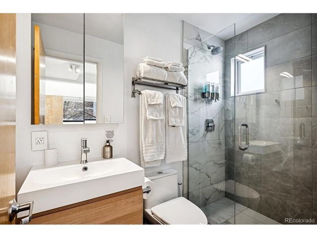 3407 S Logan St, Englewood, CO 80113