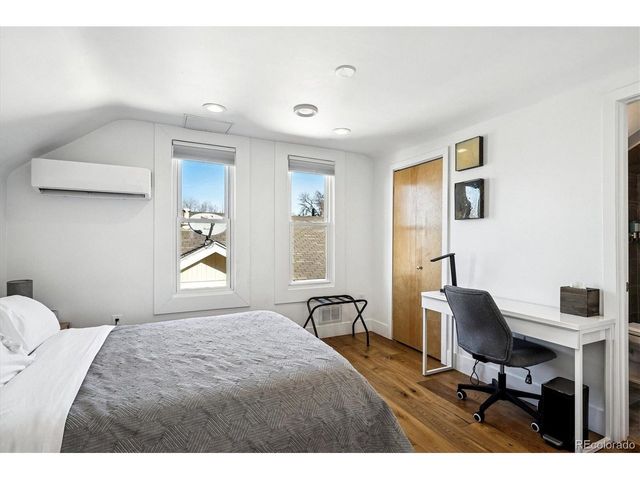 3407 S Logan St, Englewood, CO 80113