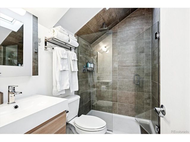 3407 S Logan St, Englewood, CO 80113