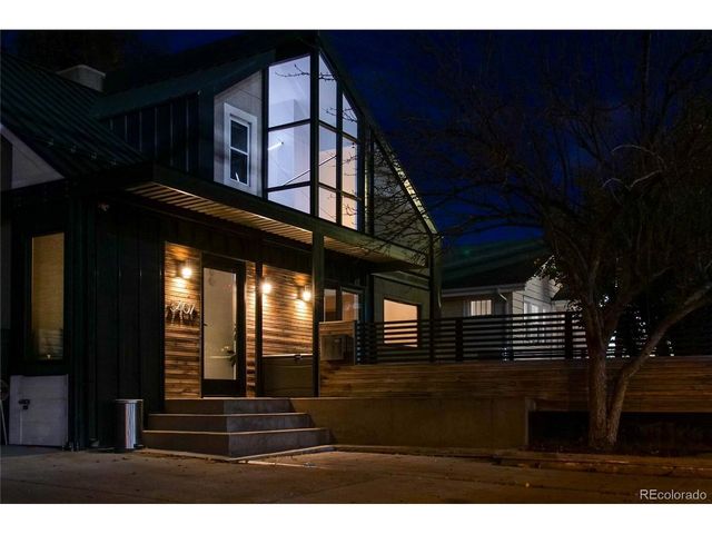 3407 S Logan St, Englewood, CO 80113