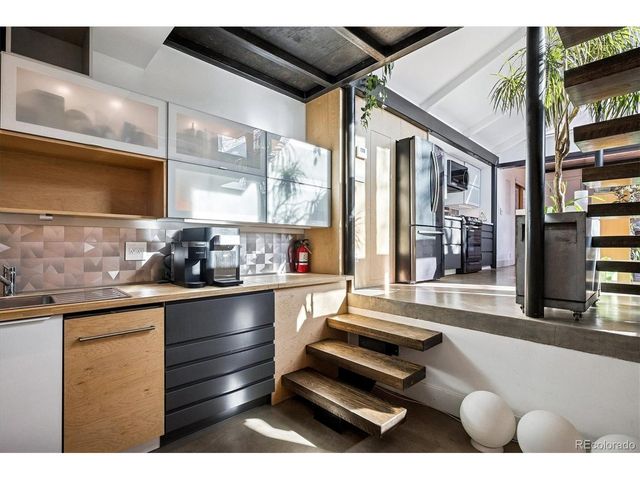 3407 S Logan St, Englewood, CO 80113