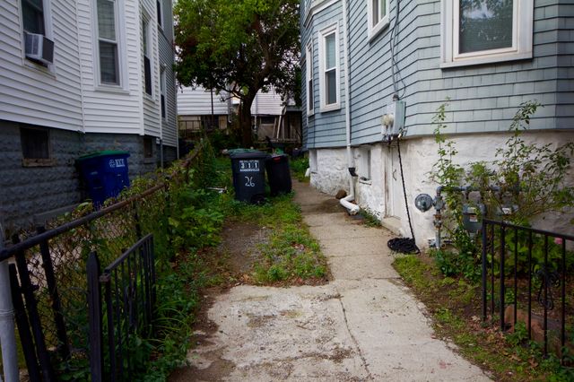 26 Wesley St, Somerville, MA 02145