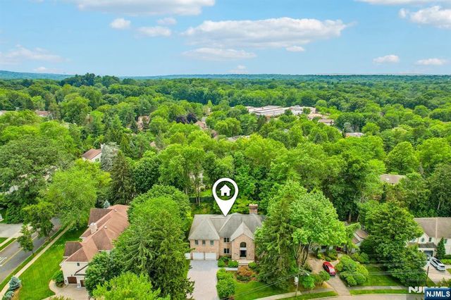 49 Alpine Drive, Closter, NJ 07624