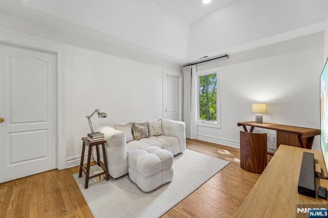 49 Alpine Drive, Closter, NJ 07624