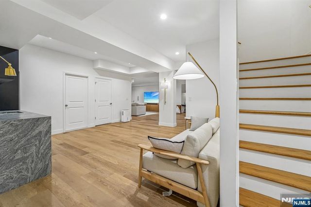 49 Alpine Drive, Closter, NJ 07624
