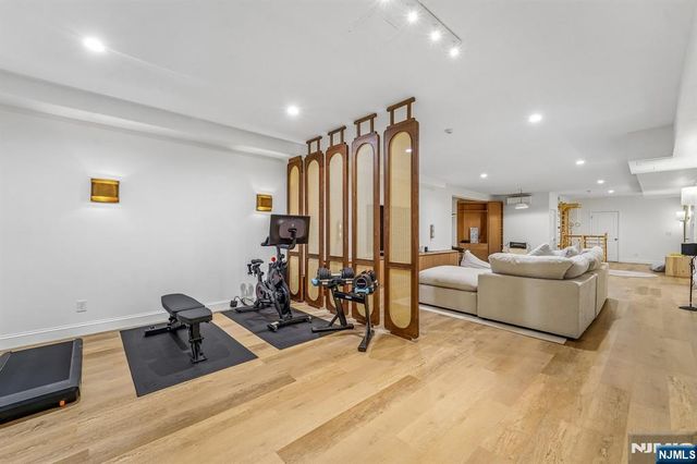 49 Alpine Drive, Closter, NJ 07624