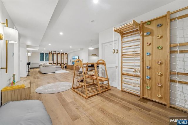 49 Alpine Drive, Closter, NJ 07624