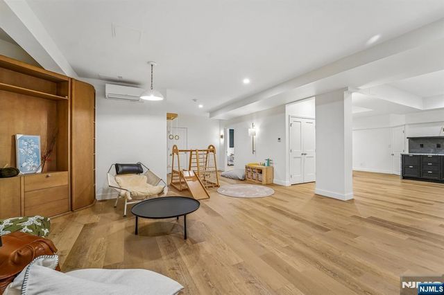 49 Alpine Drive, Closter, NJ 07624