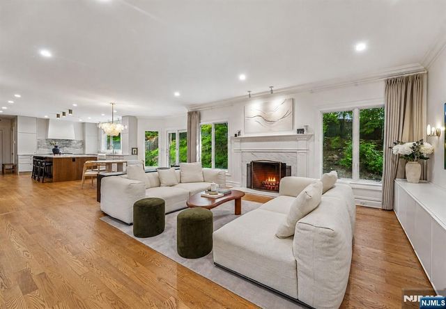 49 Alpine Drive, Closter, NJ 07624