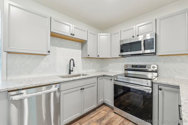 1006 N K Street, Muskogee, OK 74403