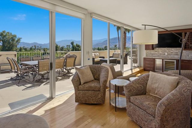 899 Island Drive 401, Rancho Mirage, CA 92270