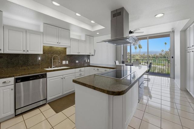 899 Island Drive 401, Rancho Mirage, CA 92270