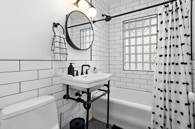 4644 Ewing Avenue S, Minneapolis, MN 55410