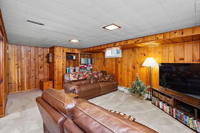 4644 Ewing Avenue S, Minneapolis, MN 55410