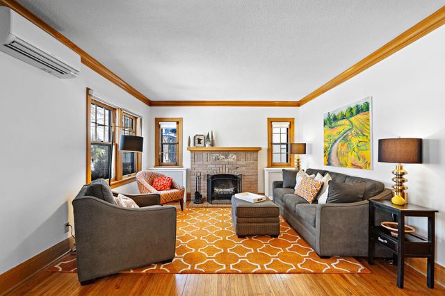 4644 Ewing Avenue S, Minneapolis, MN 55410