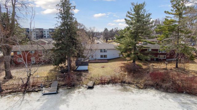 8420 Meadow Lake Road E, New Hope, MN 55428