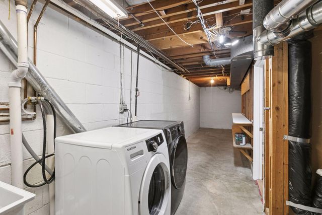 8420 Meadow Lake Road E, New Hope, MN 55428