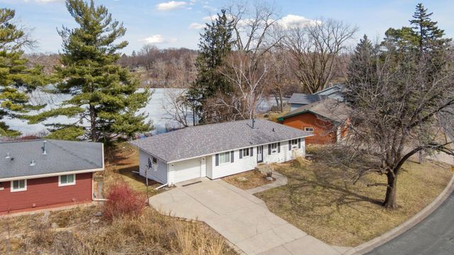 8420 Meadow Lake Road E, New Hope, MN 55428