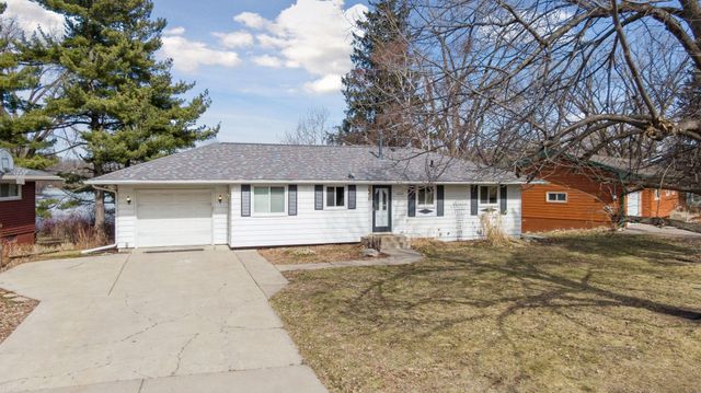 8420 Meadow Lake Road E, New Hope, MN 55428