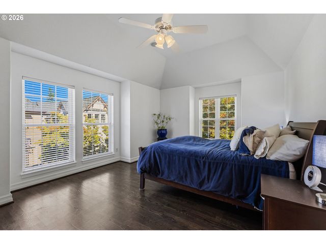 2533 Nw STIMPSON Ln 29, Portland, OR 97229