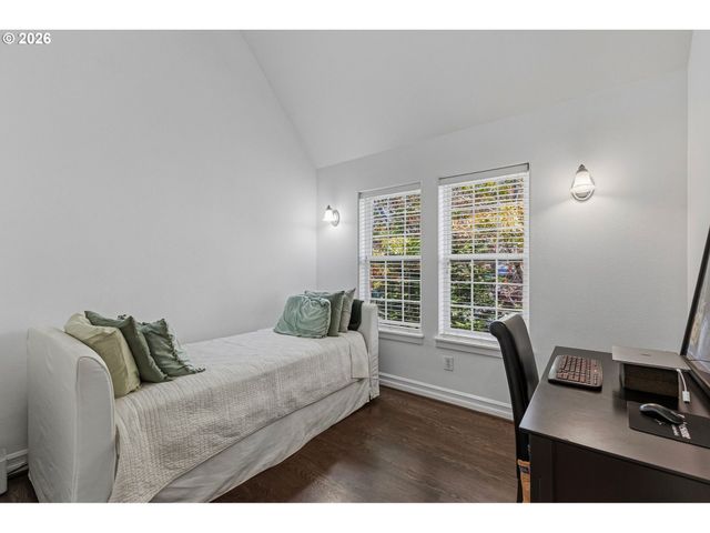 2533 Nw STIMPSON Ln 29, Portland, OR 97229