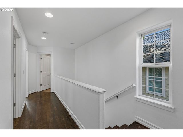 2533 Nw STIMPSON Ln 29, Portland, OR 97229
